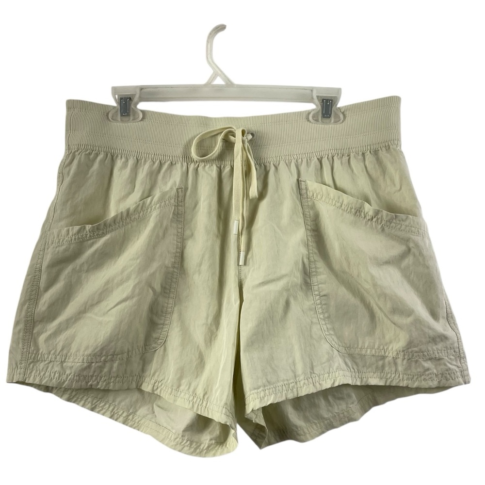 NWT Calia Activewear Shorts Pintuck LG Journey Cream Mid Gym Athletic Outdoor